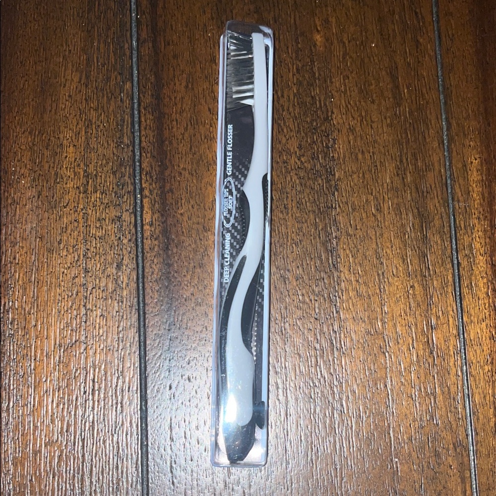 White Glo Deep Cleaning Gentle Flosser Charcoal Bristle Soft Toothbrush